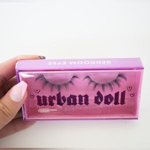 Urban Doll Lashes (1 pair) BNIB